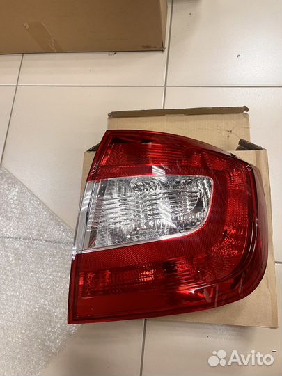 Фонарь задний skoda rapid