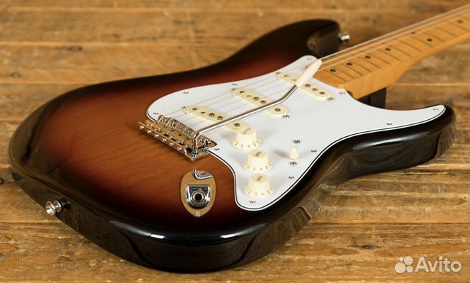 Электрогитара Fender Jimi Hendrix + Аксессуары