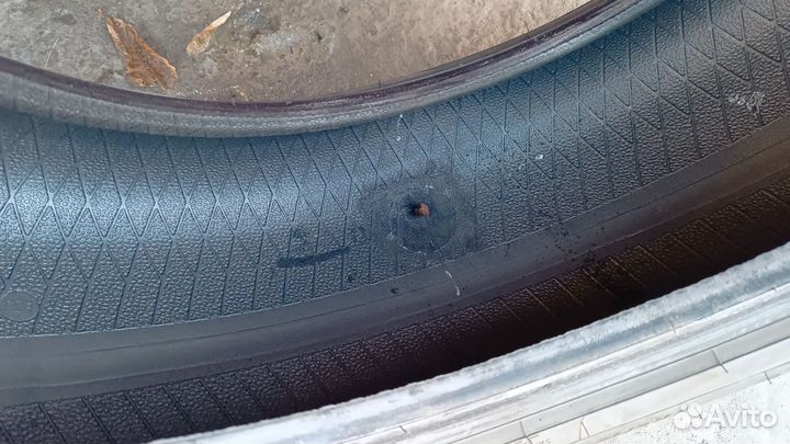 Goodyear UltraGrip Ice Arctic SUV 225/65 R17