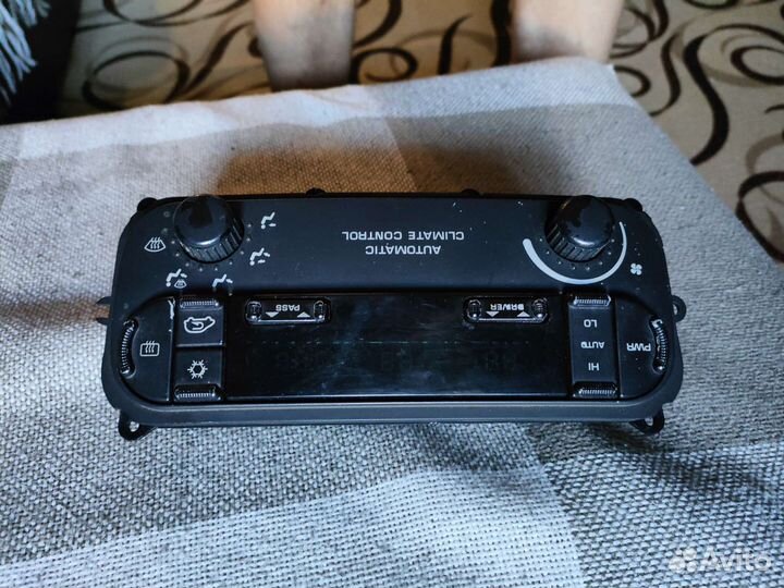 Блок климат контроля Крайслер Вояджер 4. 2 зонный