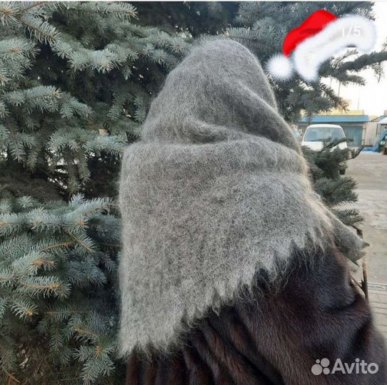 Оренбургские пуховые платки в ассортименте, шаль