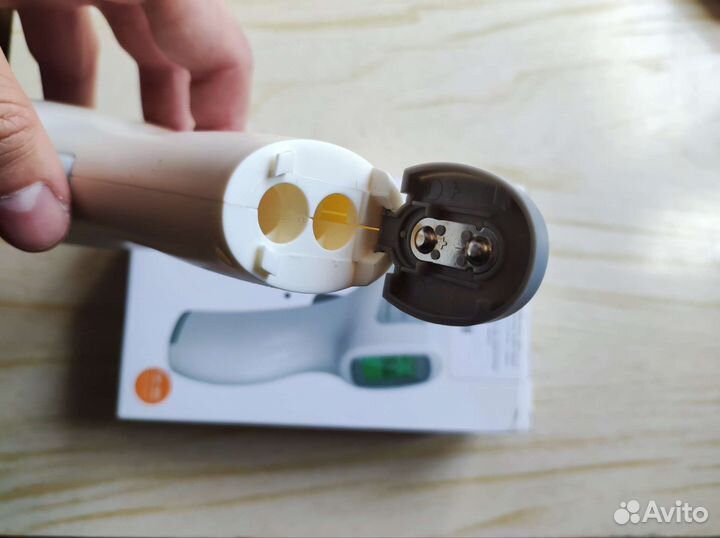 Бесконтактный термометр инфракрасный