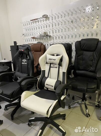 Компьютерное офисное кресло