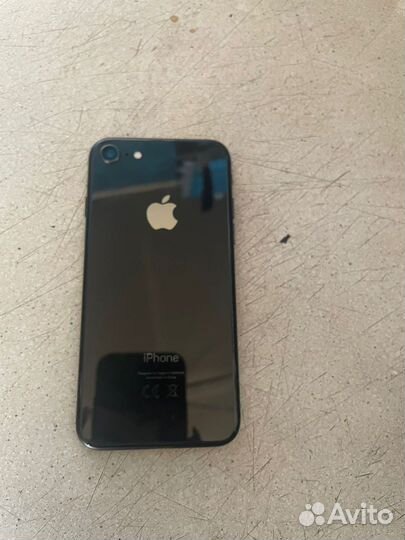 Телефон iPhone8
