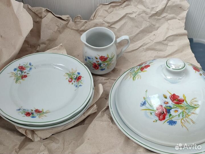 Набор столовой посуды на 6 персон