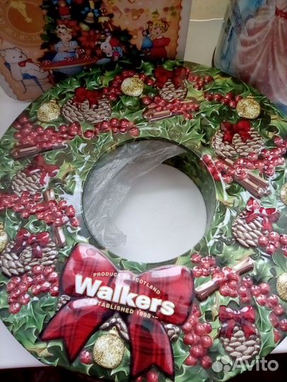 Жестяная коробка Новый год кремлёвский подарок