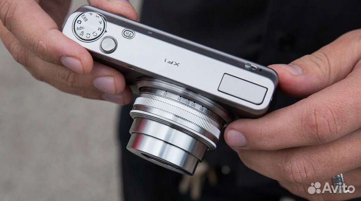 Компакт FujiFilm XF1