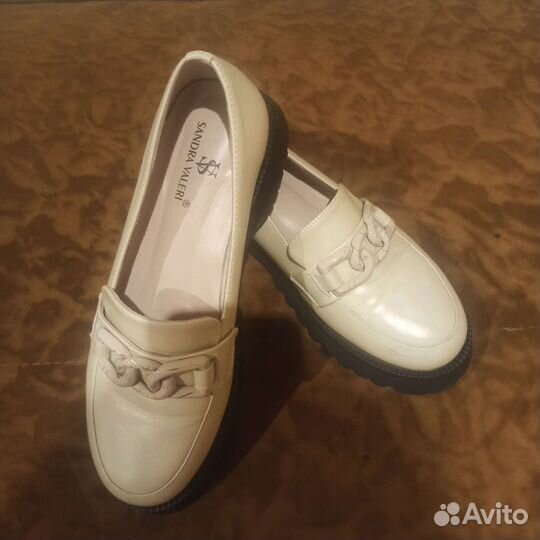 Лоферы женские 39 размер