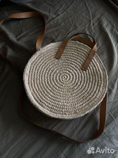 Плетеная круглая сумка H&M
