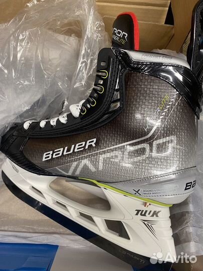 Коньки хоккейные Bauer hyperlite INT SR