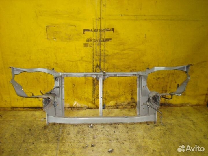 Передняя панель Toyota Prius NHW20