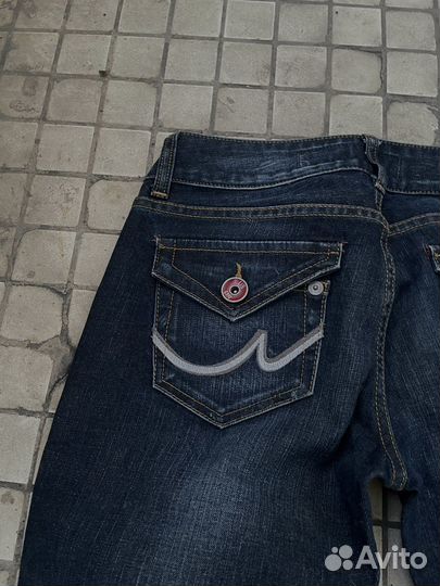 Джинсы типо true religion на низкой посадке