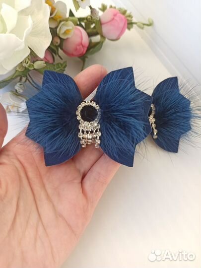 Замшевые бантики с мехом, ручная работа