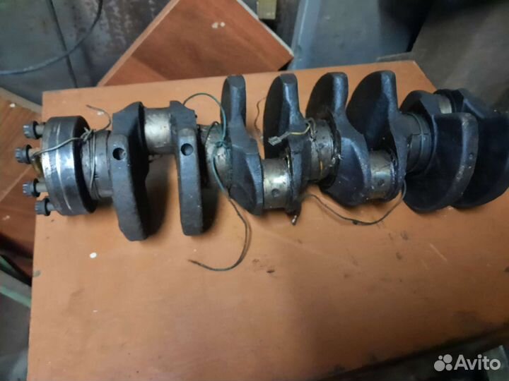 Коленчатый вал Mercedes Ben's W124