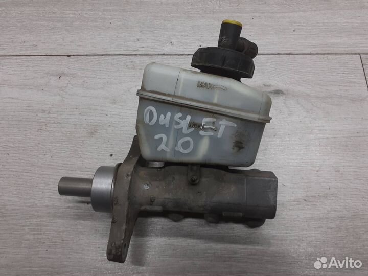 Цилиндр тормозной главный Renault Duster