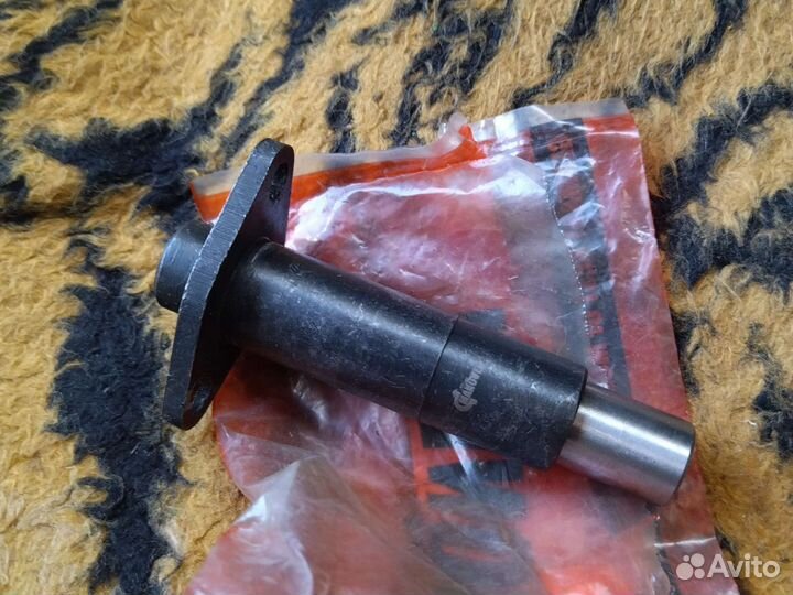 Натяжитель цепи niva