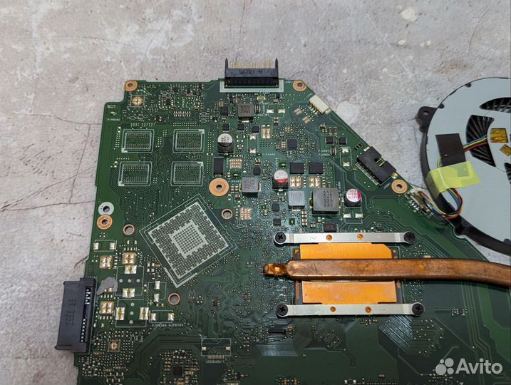 Ноутбук Asus X550L на запчасти