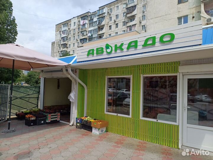 Продавец в овощной