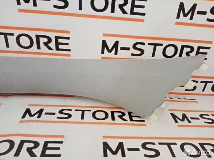 Обшивка стойки передняя левая Mercedes-Benz