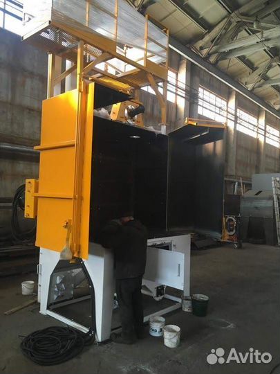 Дробеметная установка с вращающимся столом