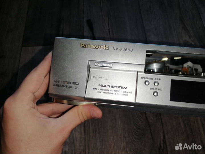 Видеомагнитофон panasonic