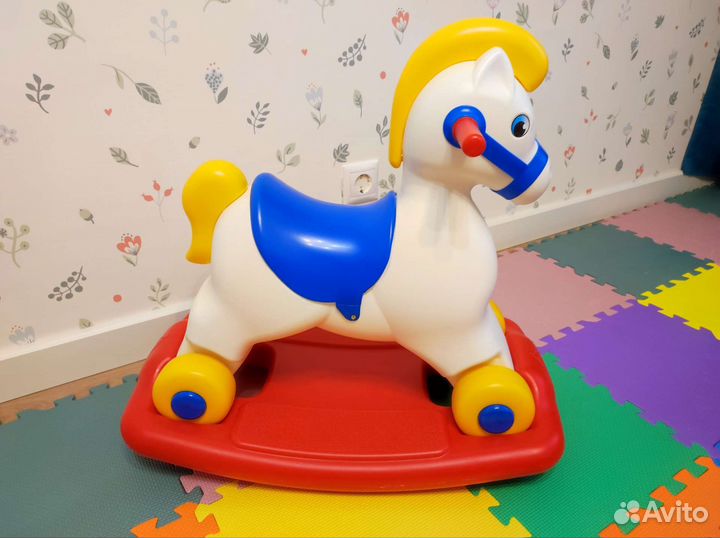 Качалка и каталка лошадь