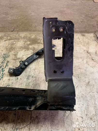 Балка поперечная toyota rav4, aca31, 3поколение