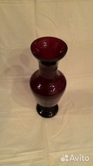 Антикварная ваза