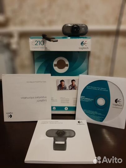 Веб камера Logitech c 210