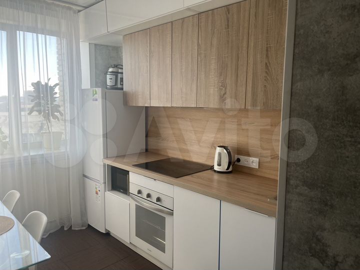 2-к. квартира, 60 м², 9/9 эт.