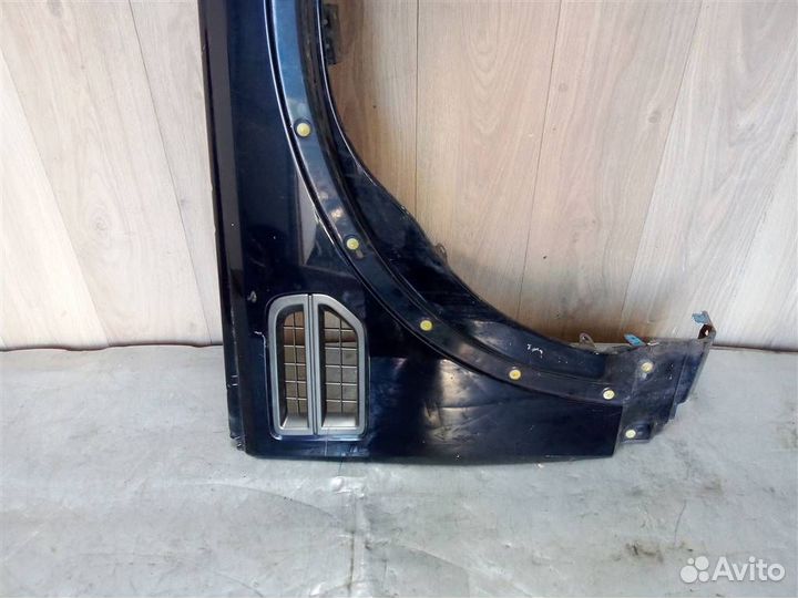 Крыло переднее правое от Land Rover Discovery III