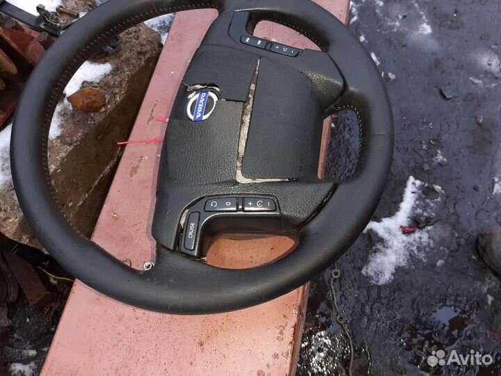 Рулевое колесо на volvo s 80