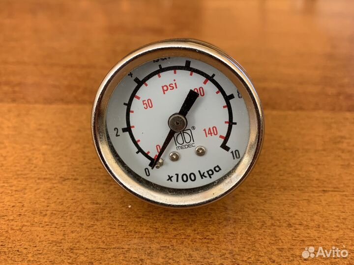 Манометр Medec