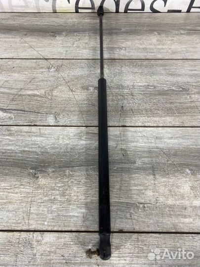 Амортизатор капота Mercedes-Benz Actros MP3 - MP2