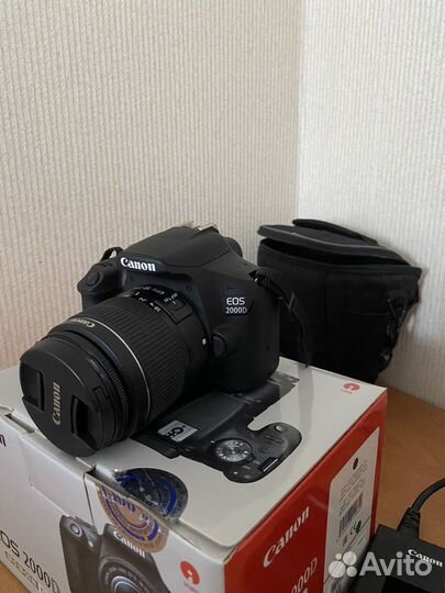 Зеркальный фотоаппарат canon eos 2000d