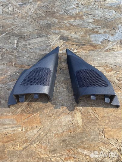 Уголок mitsubishi lancer 10 салон