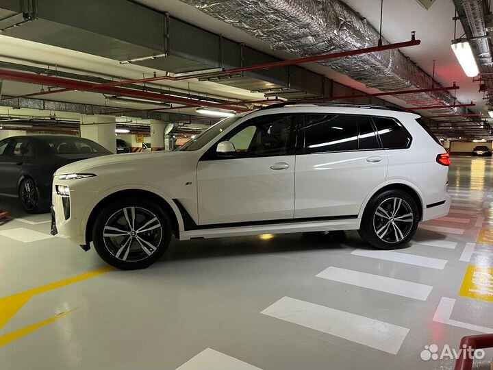 BMW X7 3.0 AT, 2023, 32 км