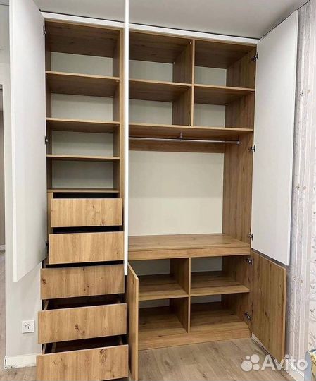 Шкаф распашной в стиле IKEA