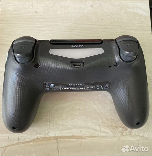 Джойстик ps4