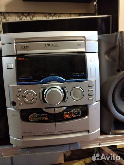 Музыкальный центр