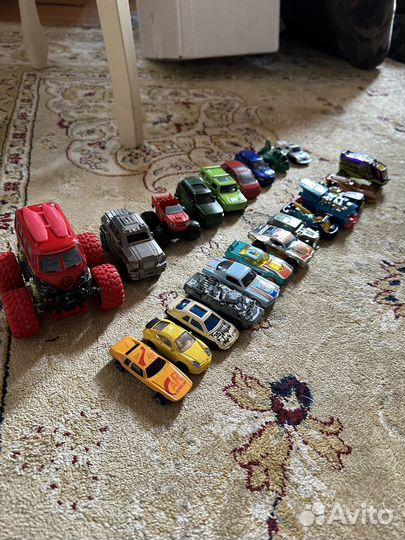 Металлические машинки Hot wheels и др