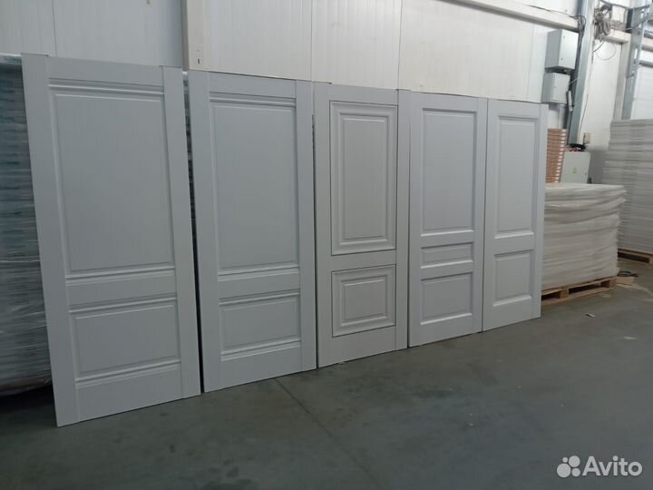 Двери межкомнатные белые в классическом стиле