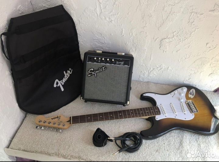 Fender Squier Bullet Stratocaster + комбик