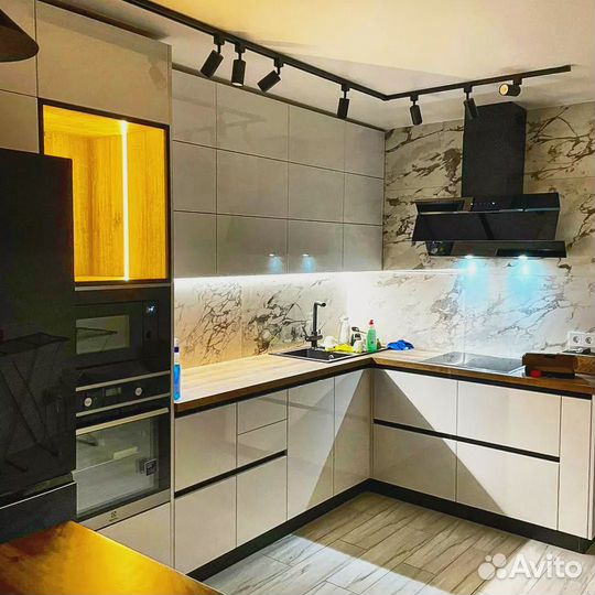 Кухни на заказ любого формата