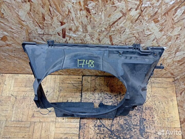 Диффузор вентилятора Nissan Pathfinder R51 2.5