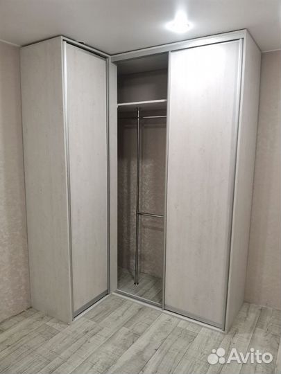Шкаф купе угловой