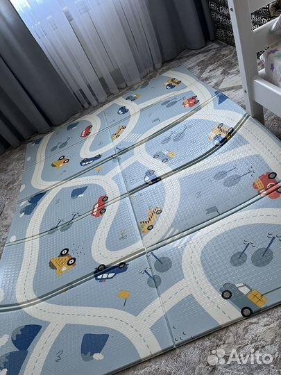 Детский коврик для ползанья и гимнастики