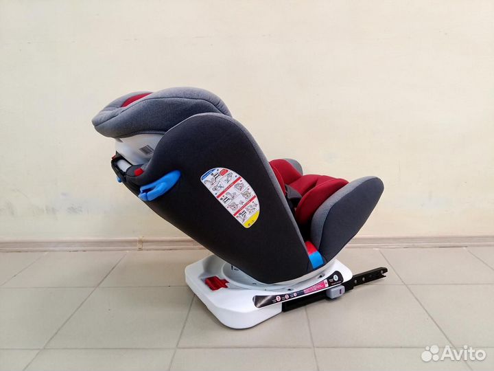 Автокресло универсальное Farfello YB104A. /Новое