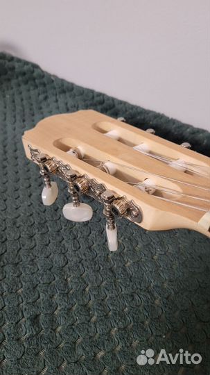 Классическая гитара Hora ss500 Eco