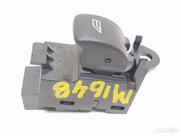 Кнопка стеклоподъемника передняя левая Land Rover